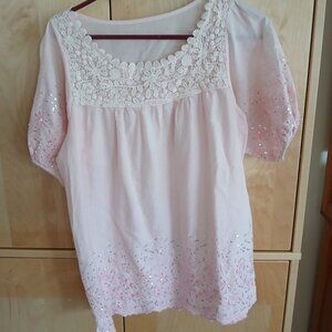 Pink Blouse white neck embroiderer Medium size